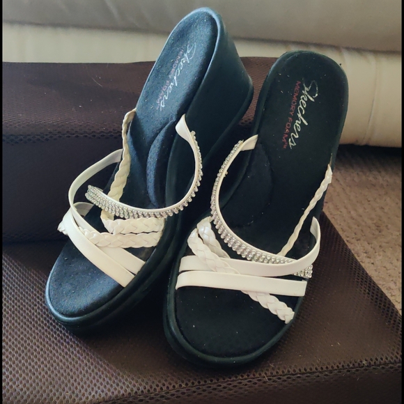 Shoes - Picture 4 of 4